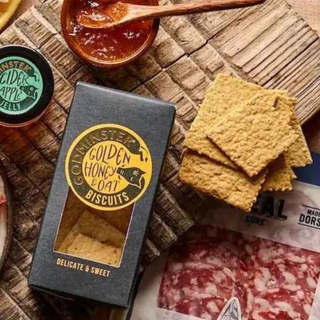 Godminster oat biscuits made to partner their organic cheddar